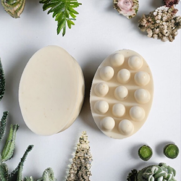 Hand Crafted Oatmeal Honey & Milk Massage Soap Bar - Picture 2 of 4